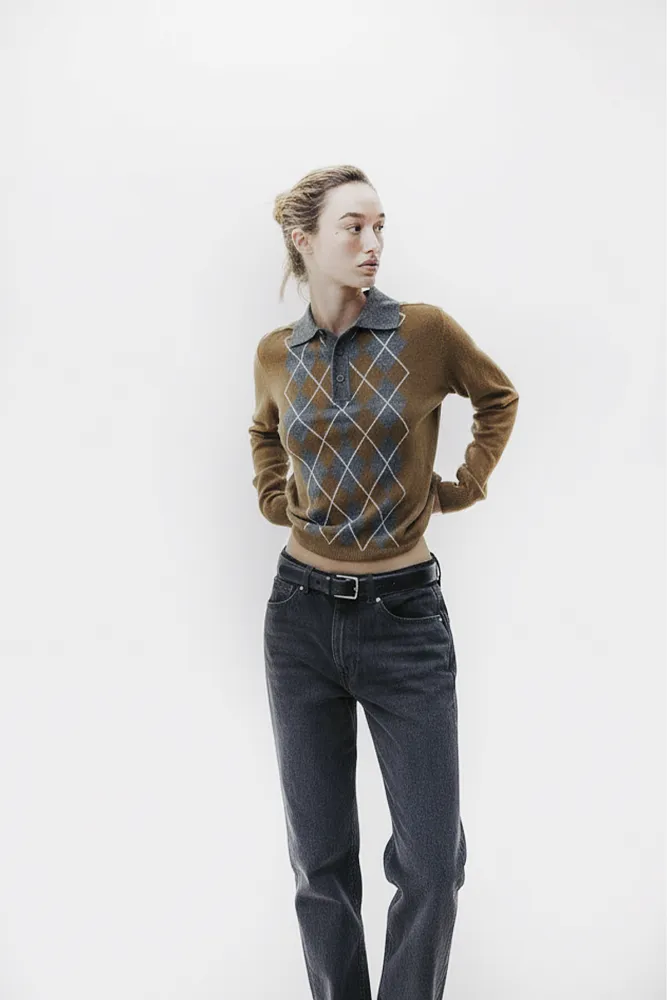 Трикотажный джемпер-поло с узором "ромбы" ZARA