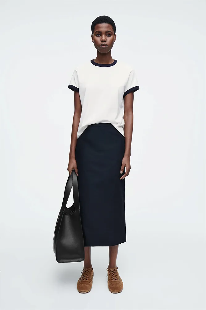 Футболка с окантовкой COS