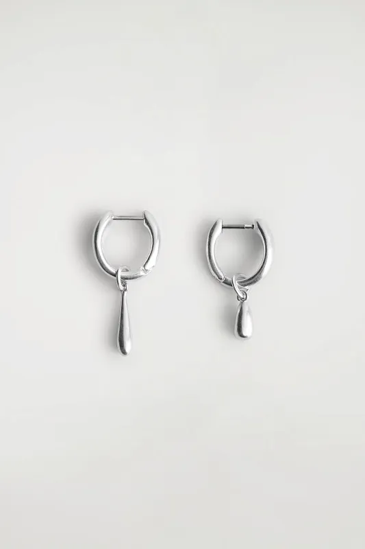 Непарные серьги-кольца в форме капли COS  