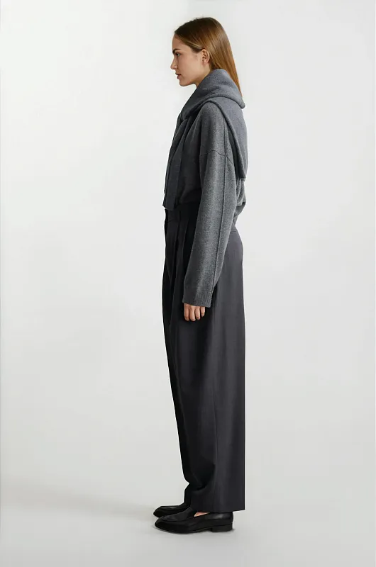 Брюки из смеси шерсти со складками COS Брюки из смеси шерсти со складками COS