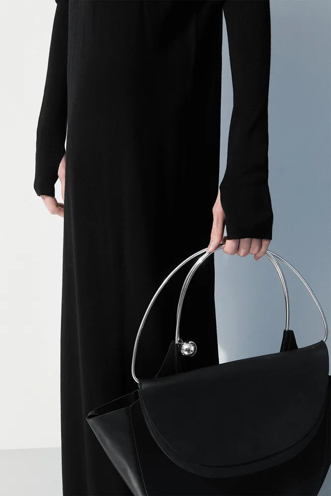 Шерстяное платье с капюшоном COS