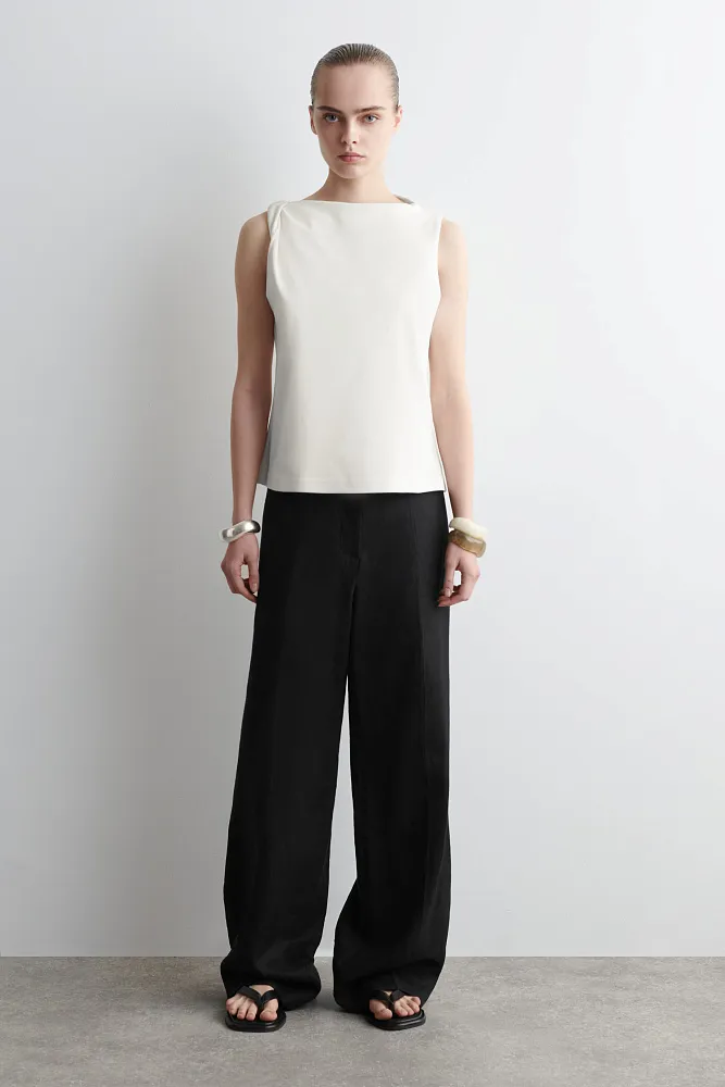 Хлопковый топ с кручеными деталями COS