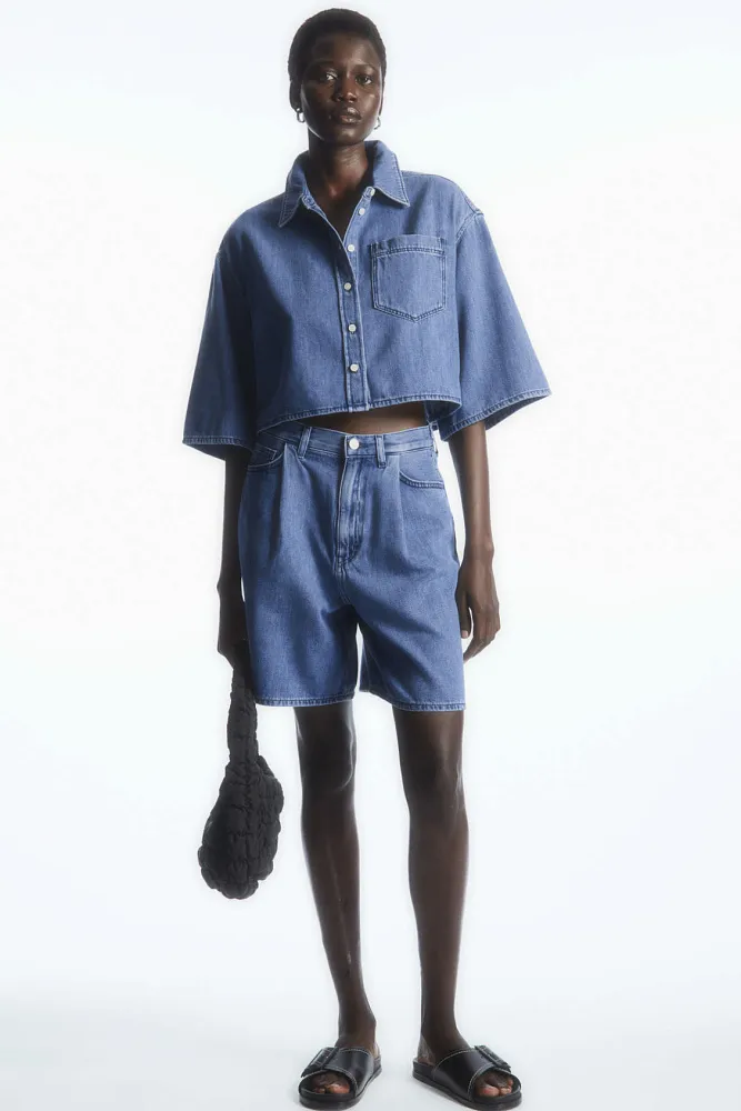 Джинсовые шорты А-силуэта COS