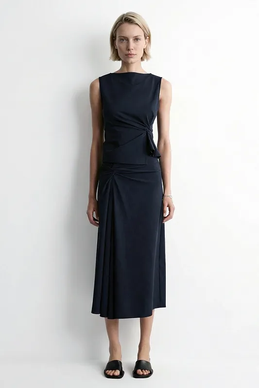 Трикотажный топ с крученым элементом COS Трикотажный топ с крученым элементом COS