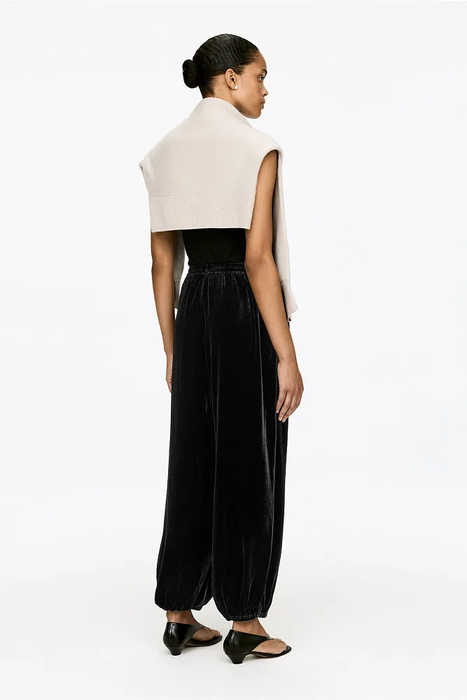 Струящиеся бархатные брюки ARKET