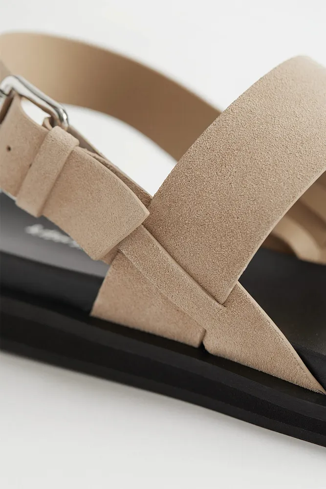 Кожаные сандалии & OTHER STORIES