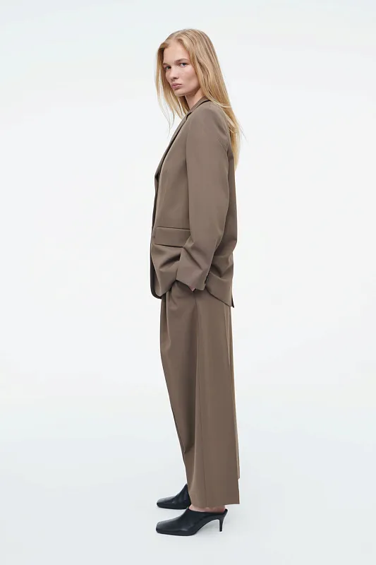 Однобортный пиджак из шерсти COS   Однобортный пиджак из шерсти COS