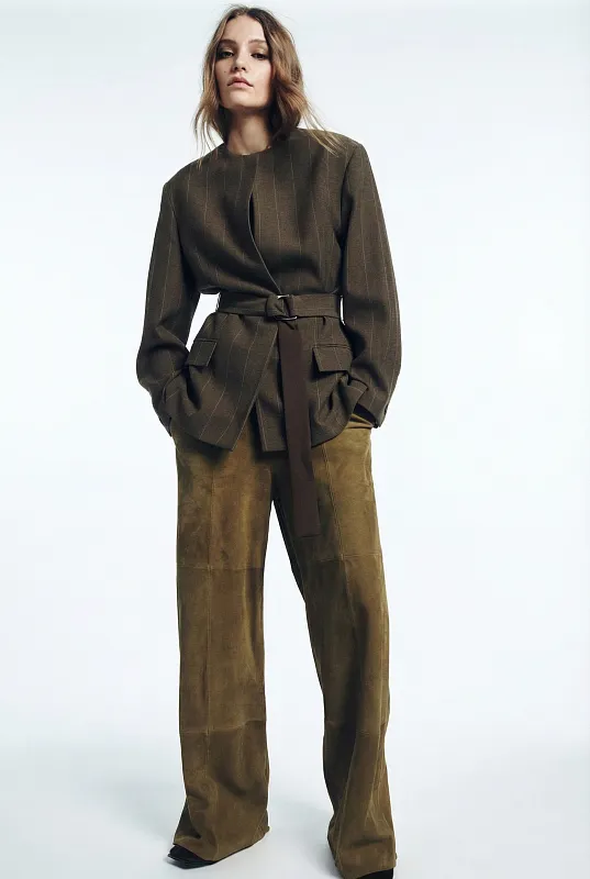 Пиджак в полоску с поясом Пиджак в полоску с поясом