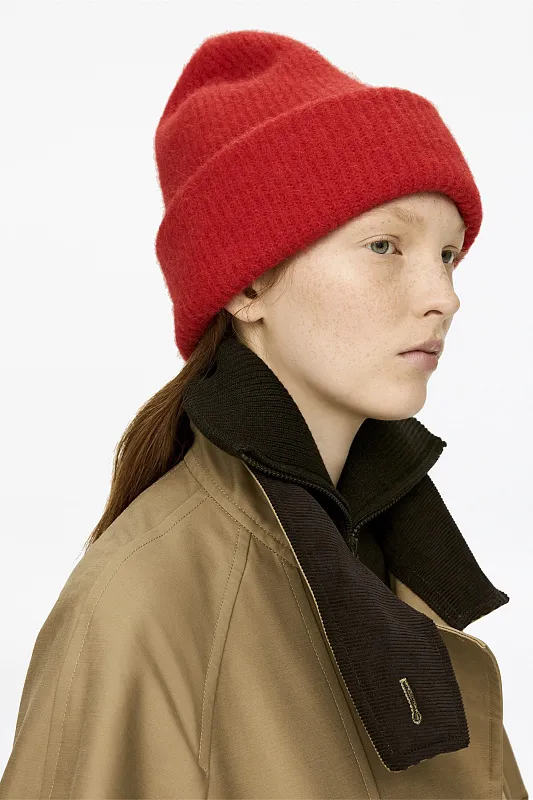 Шапка-бини из шерсти альпаки и мериноса