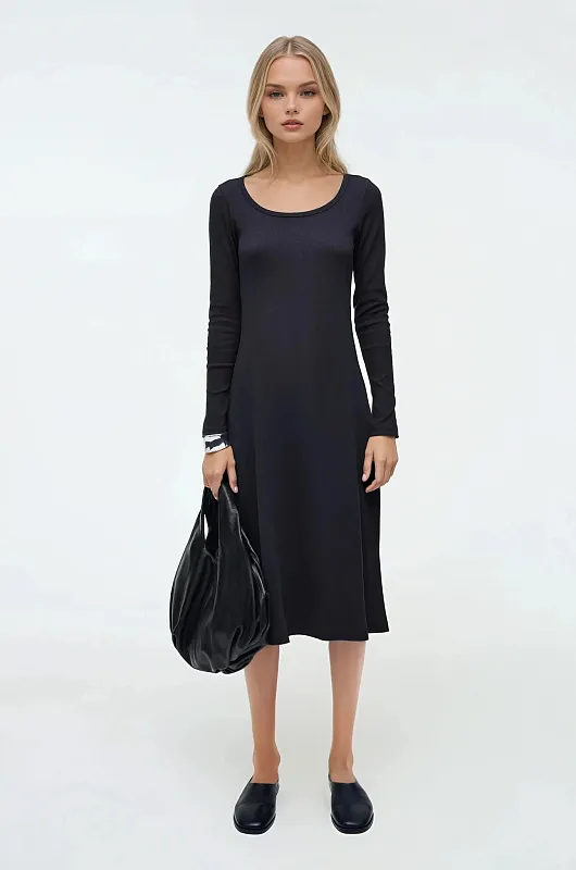 Платье миди из тонкого джерси в рубчик