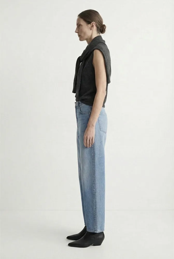 Джинсы Tapered leg COS