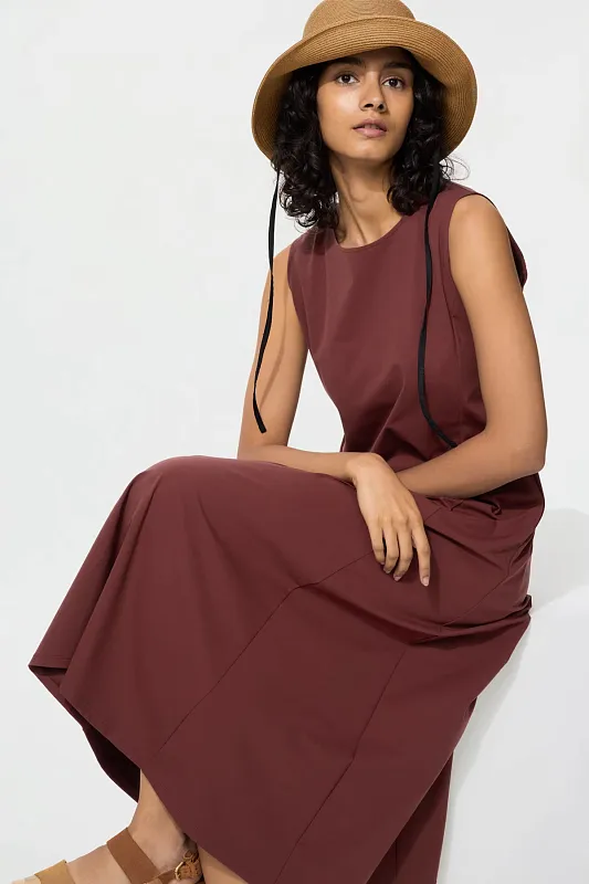 Ультраэластичное платье AIRism без рукавов UNIQLO Ультраэластичное платье AIRism без рукавов UNIQLO