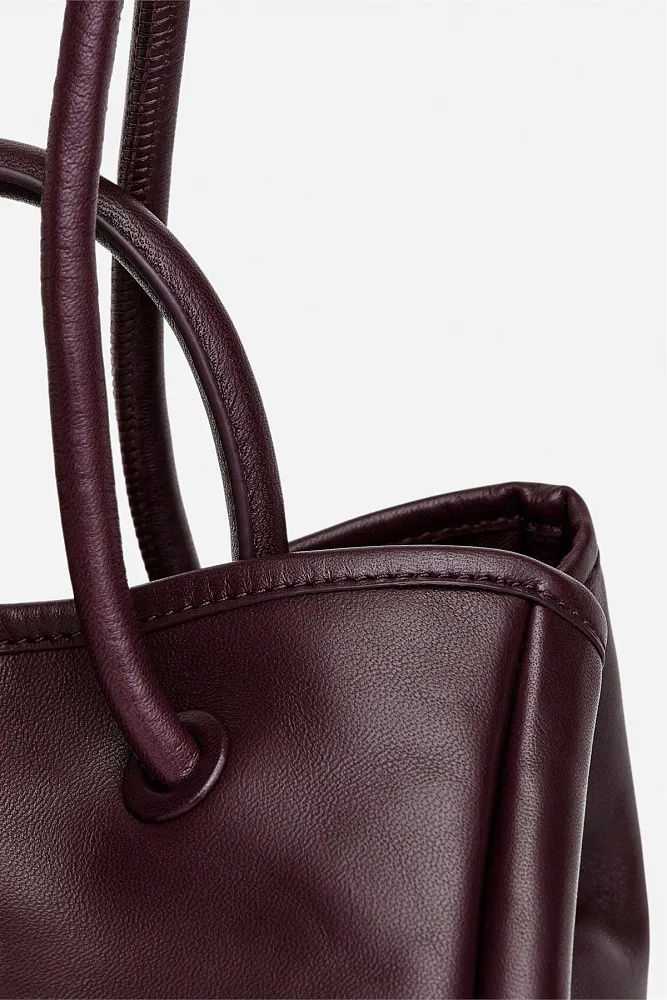 Кожаная сумка через плечо ARKET