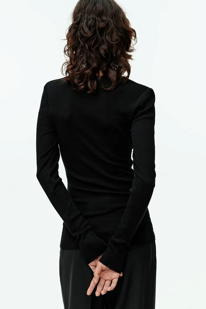 Шерстяной лонгслив в рубчик ARKET