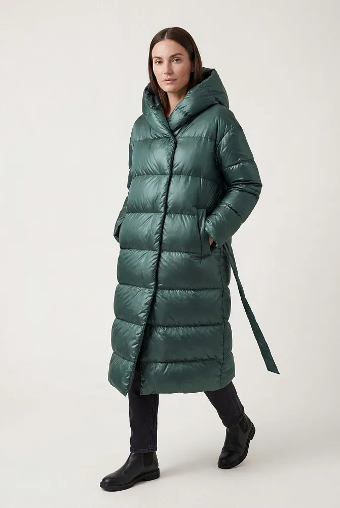 Длинный пуховик