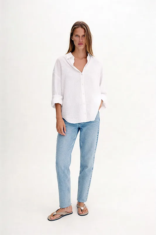 Прямые джинсы с высокой посадкой