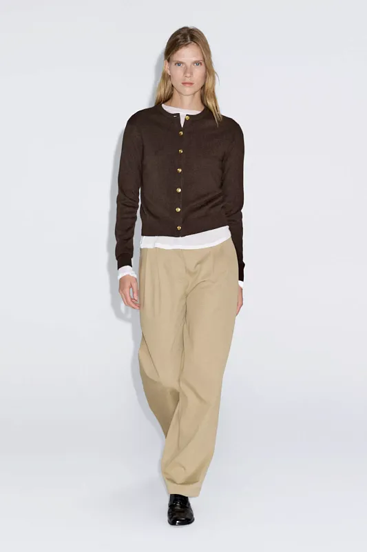 Кардиган из чистой шерсти с золотистыми пуговицами MASSIMO DUTTI Кардиган из чистой шерсти с золотистыми пуговицами MASSIMO DUTTI