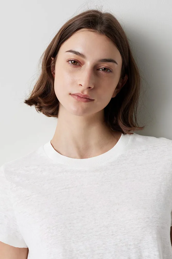 Льняная футболка UNIQLO