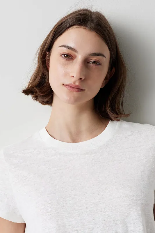 Льняная футболка UNIQLO   Льняная футболка UNIQLO