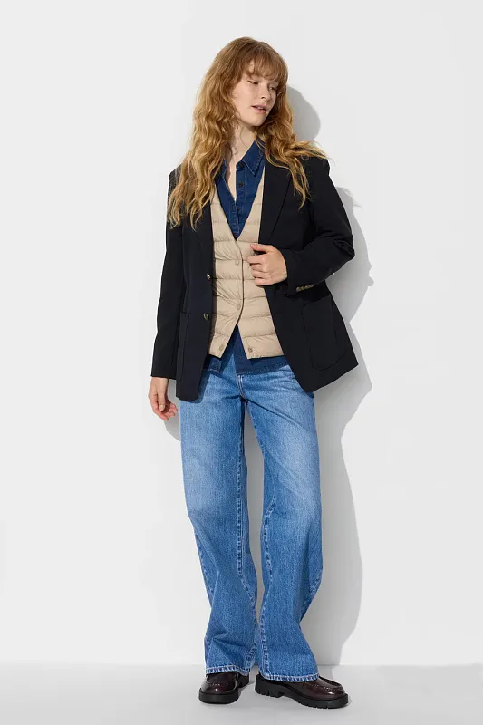 Ультралегкий пуховый жилет UNIQLO Ультралегкий пуховый жилет UNIQLO