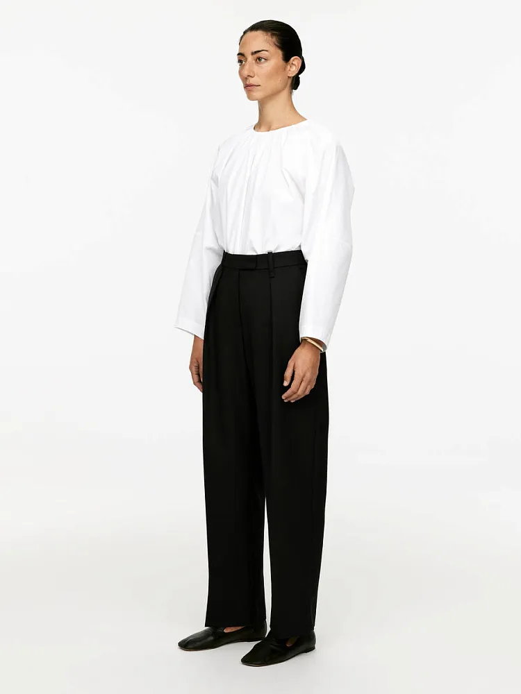 Брюки с завышенной талией и складками ARKET