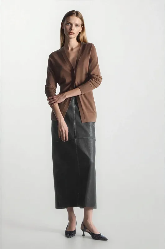 Шерстяной кардиган с v-образным вырезом COS Шерстяной кардиган с v-образным вырезом COS