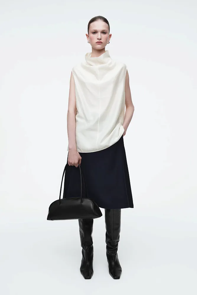 Сумка Eastside Bowling Bag COS