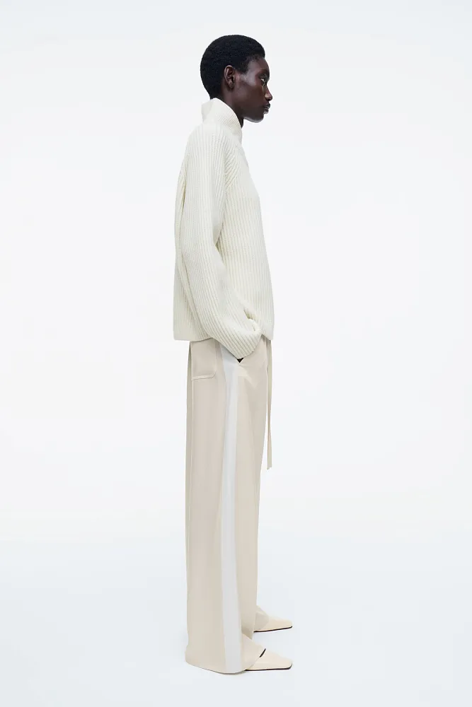 Широкие брюки на завязках COS