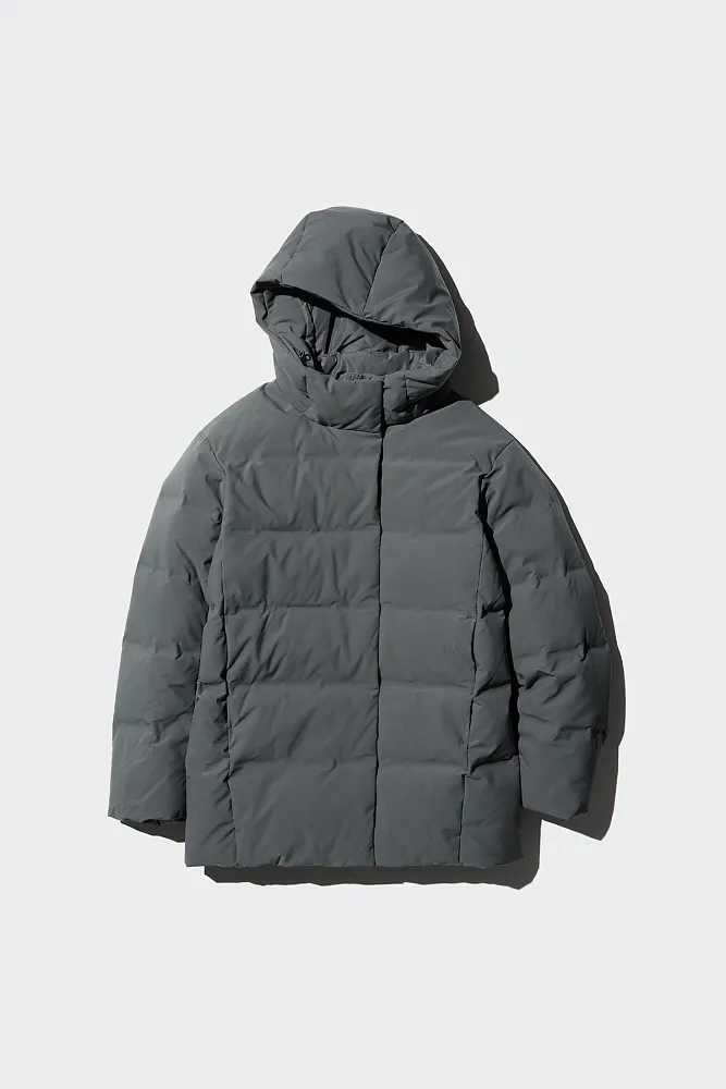 Бесшовный пуховик UNIQLO