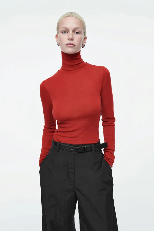 Водолазка из шерсти мериноса