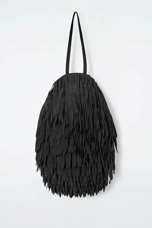 Клатч с бахромой COS Клатч с бахромой COS