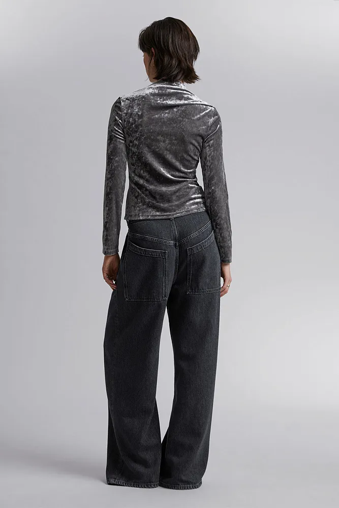 Плиссированный бархатный лонгслив & OTHER STORIES