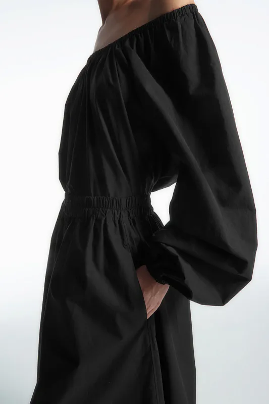 Широкие шорты со сборками COS   Широкие шорты со сборками COS