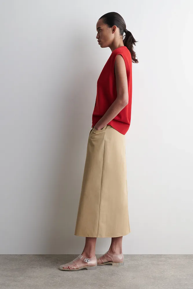 Жилет из мериносовой шерсти с V-образным вырезом COS