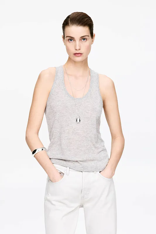 Ожерелье с подвеской ARKET Ожерелье с подвеской ARKET