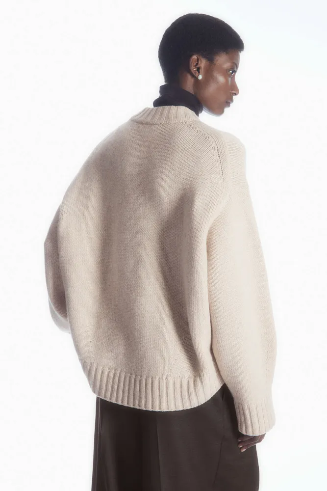 Джемпер из кашемира COS