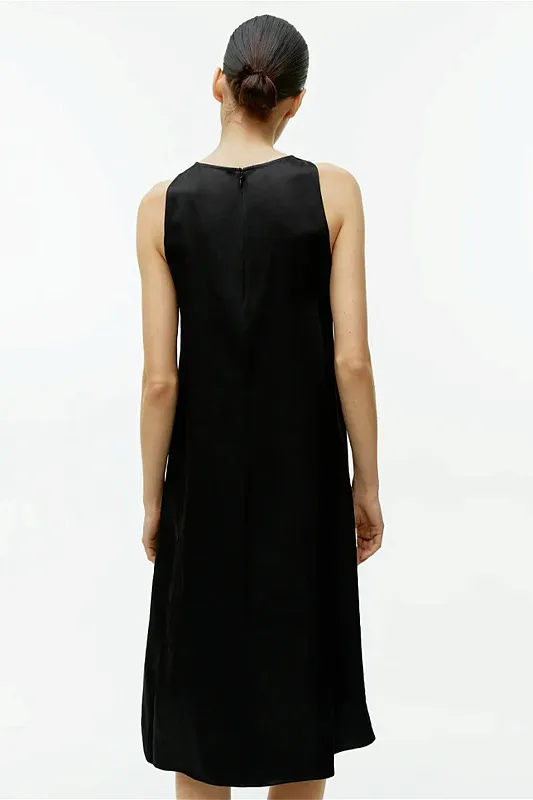 Атласное платье ARKET   Атласное платье ARKET