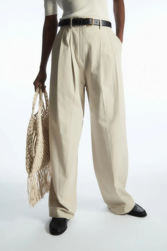 Широкие брюки свободного кроя COS