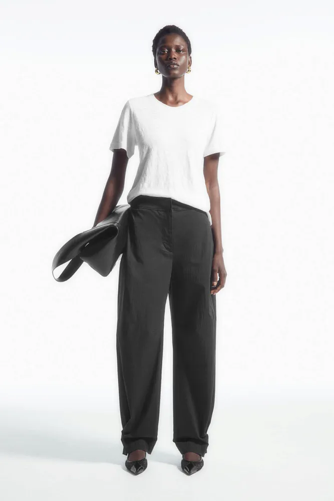 Льняная футболка COS