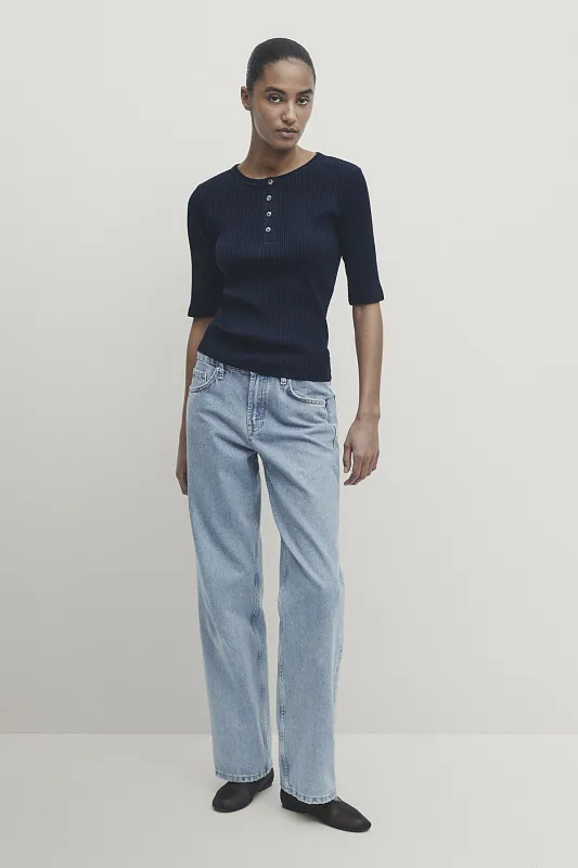 Трикотажный топ с воротником хенли