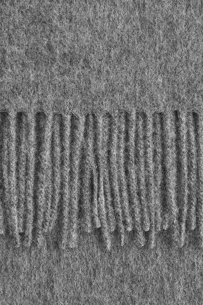 Большой шерстяной шарф с бахромой & OTHER STORIES