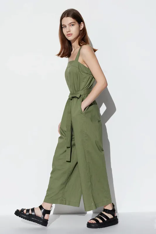 Льняной комбинезон UNIQLO   Льняной комбинезон UNIQLO