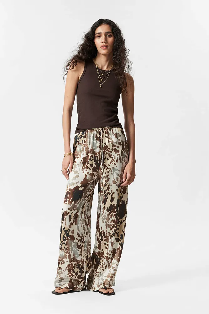 Приталенная майка & OTHER STORIES