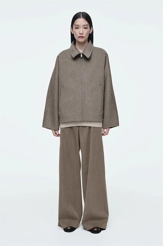 Шерстяное полупальто oversize COS   Шерстяное полупальто oversize COS