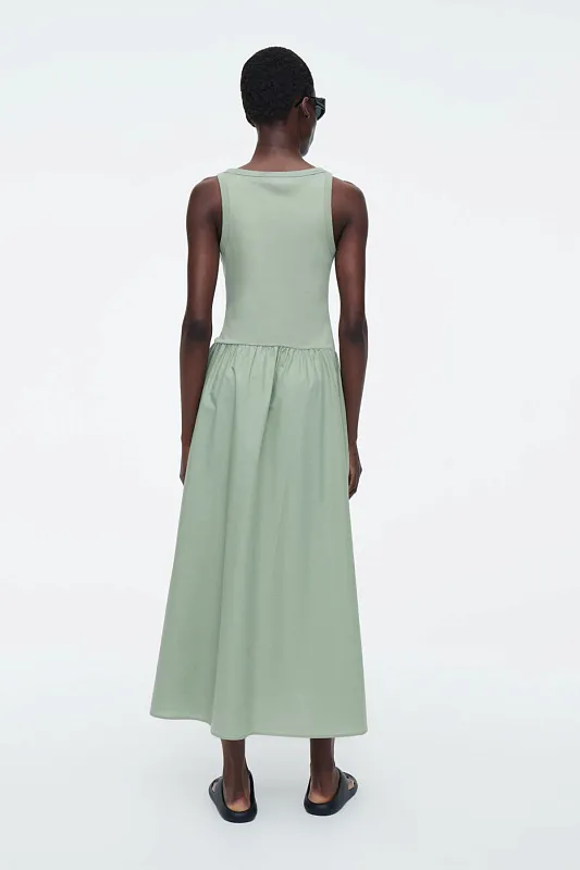 Платье макси с контрастными вставками COS Платье макси с контрастными вставками COS