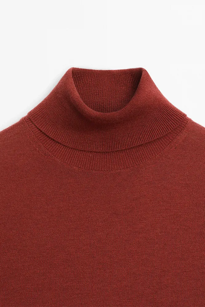 Водолазка из смесовой шерсти MASSIMO DUTTI