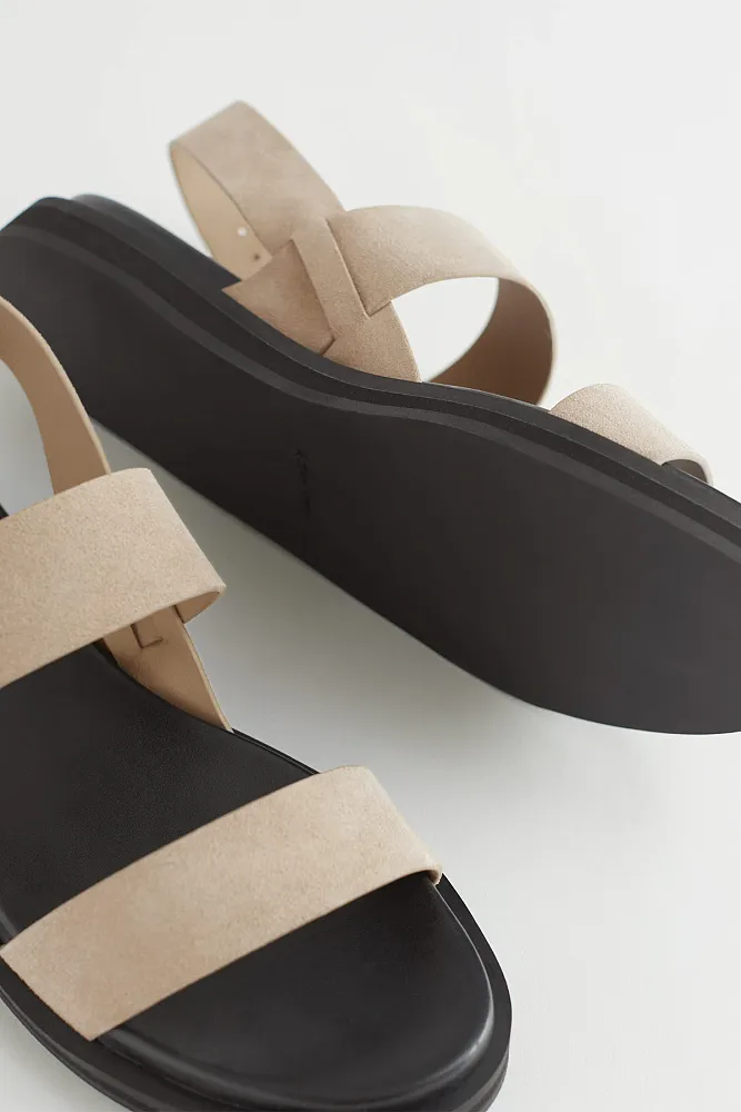 Кожаные сандалии & OTHER STORIES