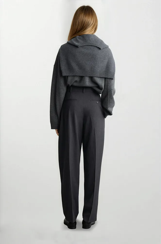 Брюки из смеси шерсти со складками COS