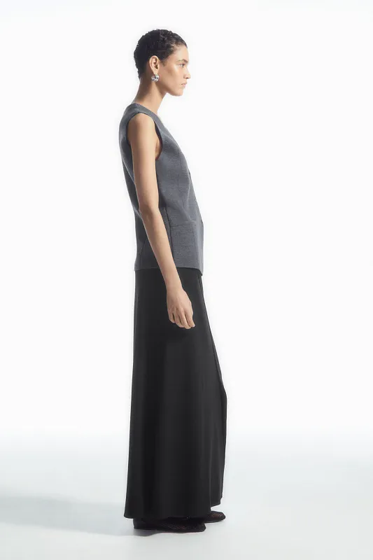 Длинный трикотажный жилет COS Длинный трикотажный жилет COS