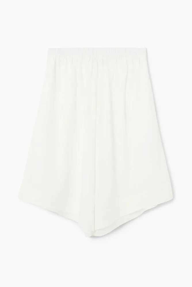 Широкие шорты со сборками COS